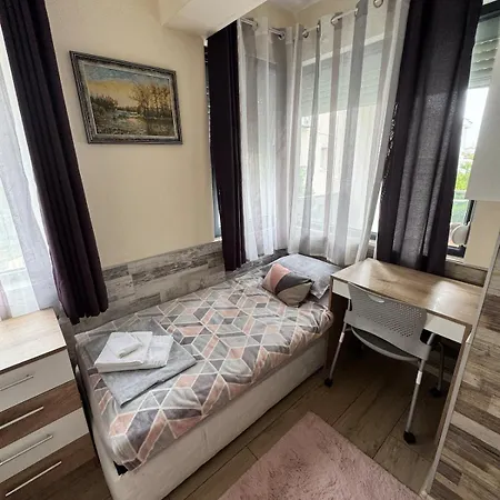 Sea Family House In Sarafovo Burgas, With Garden